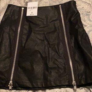 Forever 21, faux leather size S mini skirt